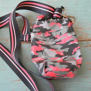 CWH ORANGE/GREEN CAMO NYLON CROSSBODY BAG W/REMOVABLE INSULATED WATER BOTTLE BAG